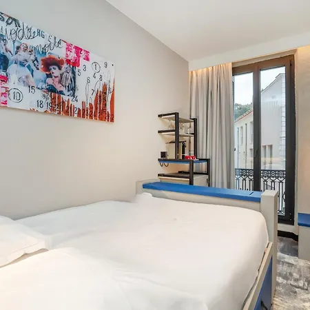 By Reboul - Boutique Hotell