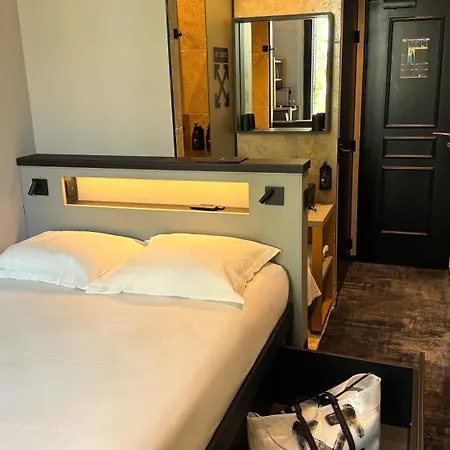 Hotell By Reboul - Boutique *