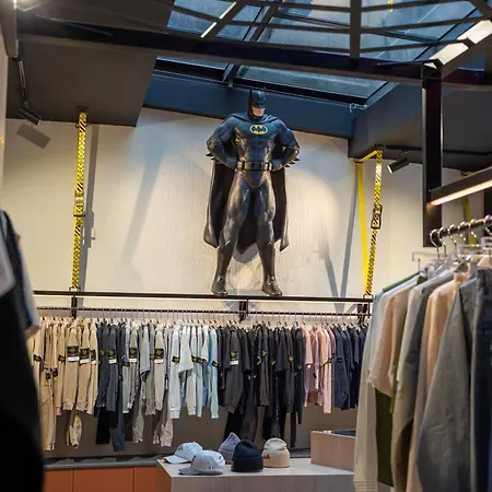 By Reboul - Boutique * Cassis