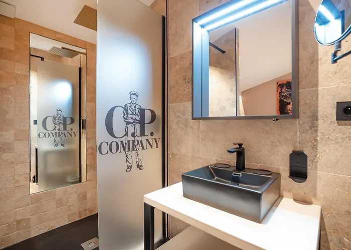 By Reboul - Boutique