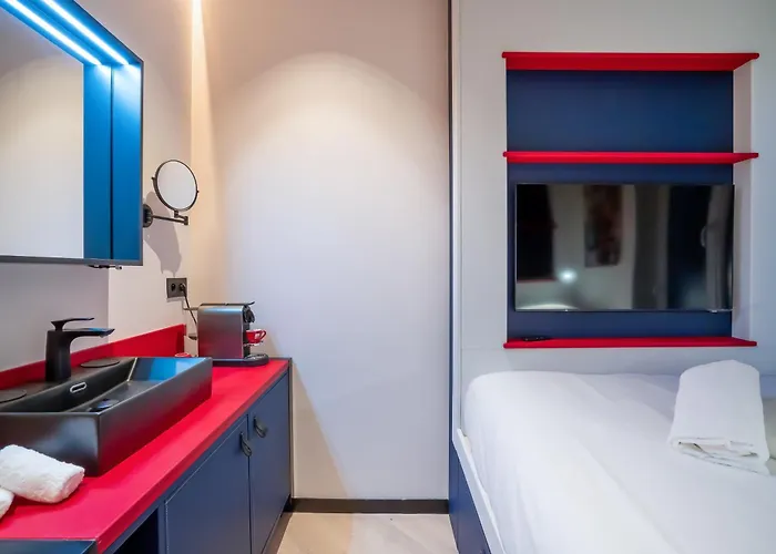 By Reboul - Boutique Hotel *