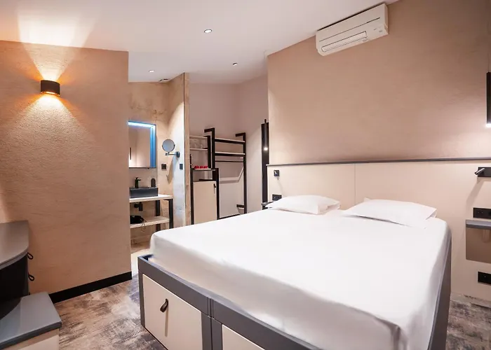 Hotel By Reboul - Boutique *